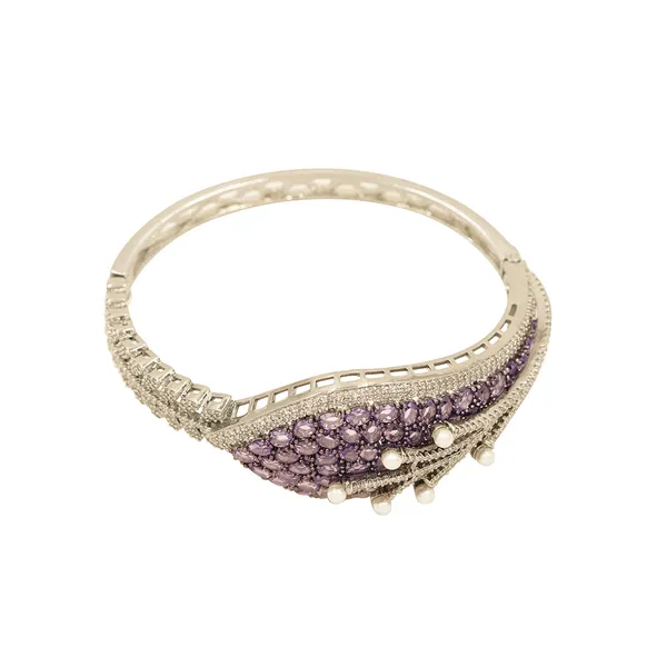 White_Brass_Premium_And_Elegant_Bangle_For_Women