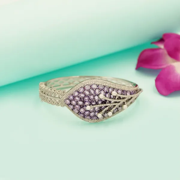 White_Brass_Premium_And_Elegant_Bangle_For_Women