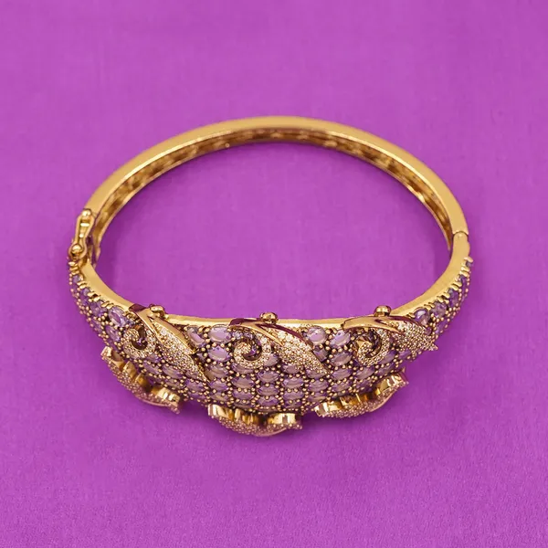 White_Brass_Premium_And_Elegant_Bangle_For_Women