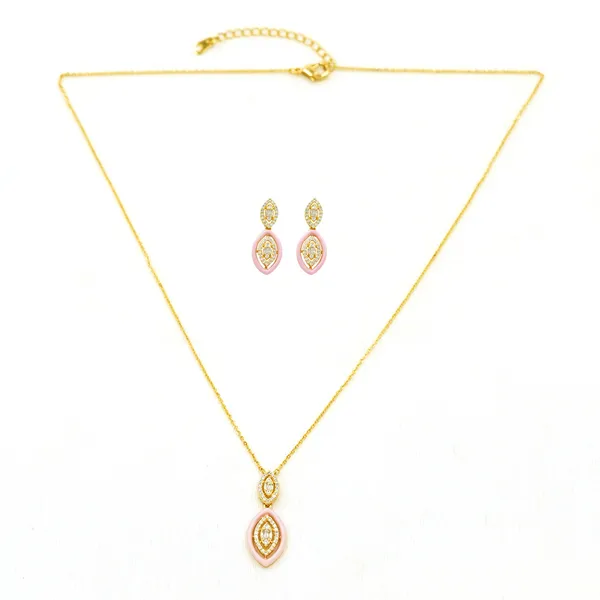 Yellow_Brass_Premium_And_Elegant_Necklace__For_Women