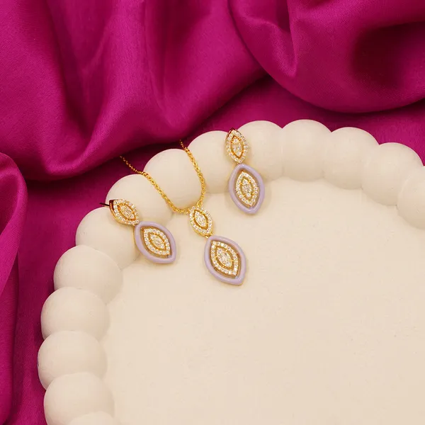 Yellow_Brass_Premium_And_Elegant_Necklace__For_Women