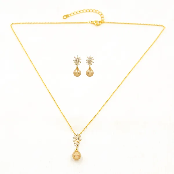 Yellow_Brass_Premium_And_Elegant_Necklace__For_Women