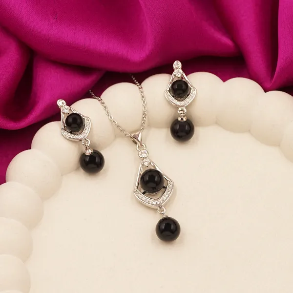 White_Brass_Premium_And_Elegant_Necklace__For_Women
