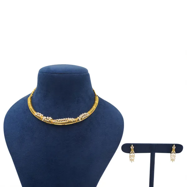 Yellow_Brass_Premium_And_Elegant_Necklace__For_Women