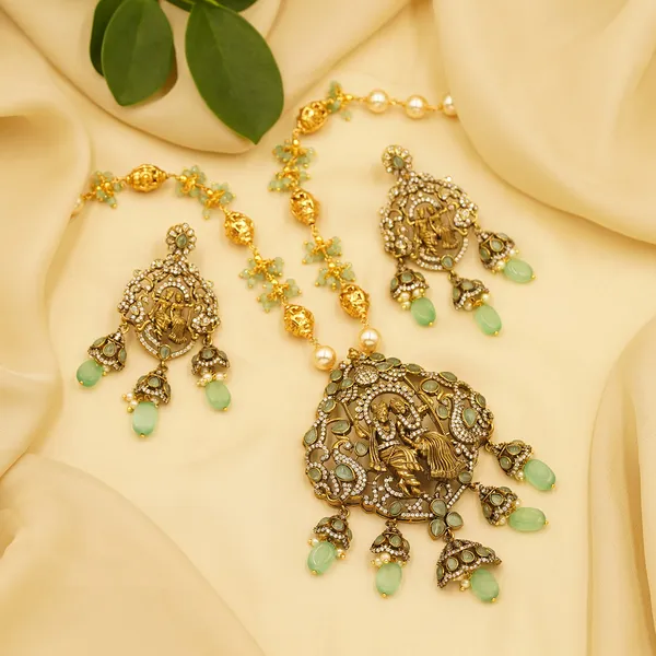 Yellow_Brass_Premium_And_Elegant_Necklace__For_Women