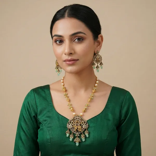 Yellow_Brass_Premium_And_Elegant_Necklace__For_Women