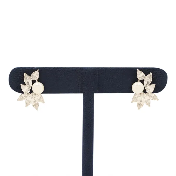 White_Brass_Premium_And_Elegant_Earrings_For_Women