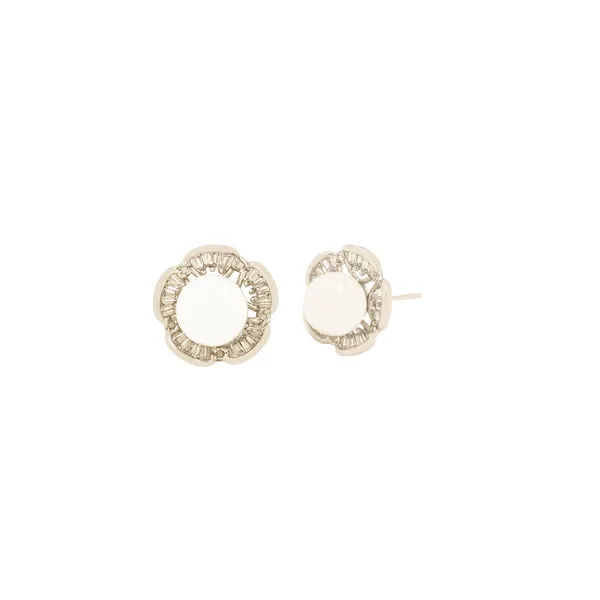 White_Brass_Premium_And_Elegant_Earrings_For_Women