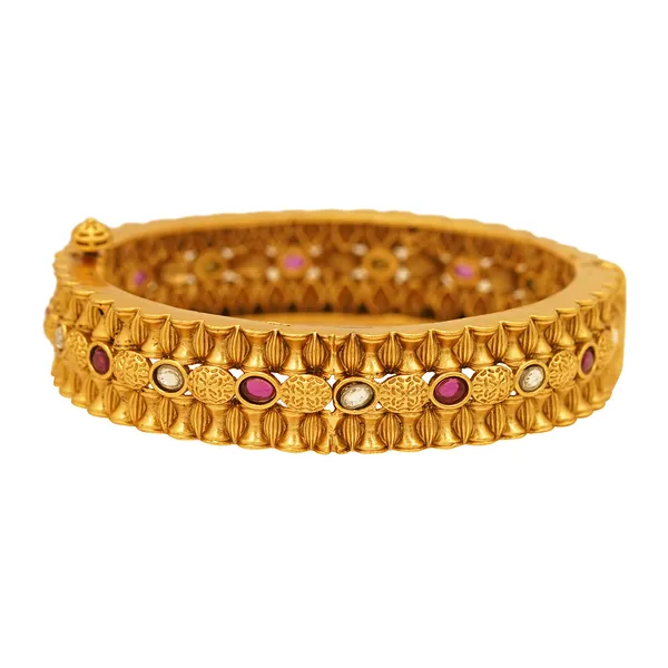 Yellow_Brass_Premium_And_Elegant_Bangle_For_Women