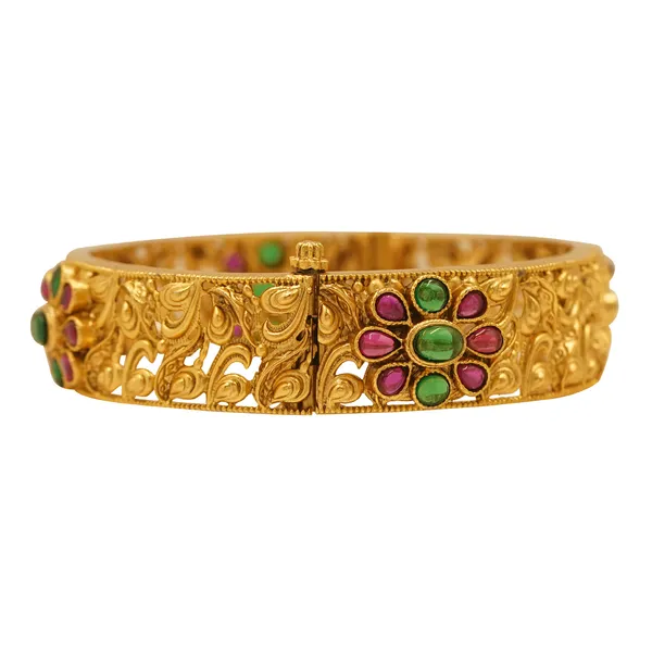 Yellow_Brass_Premium_And_Elegant_Bangle_For_Women