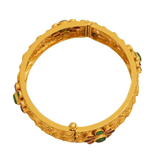Yellow_Brass_Premium_And_Elegant_Bangle_For_Women