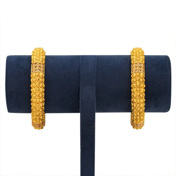 Yellow_Brass_Premium_And_Elegant_Bangle_For_Women