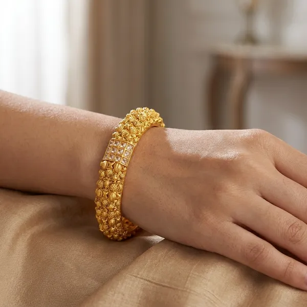 Yellow_Brass_Premium_And_Elegant_Bangle_For_Women