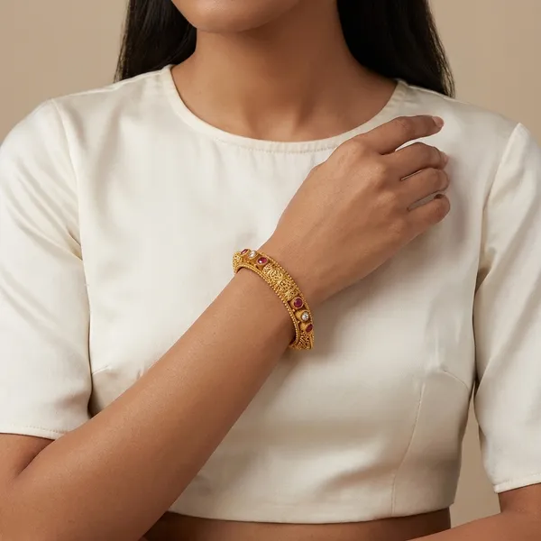 Yellow_Brass_Premium_And_Elegant_Bangle_For_Women