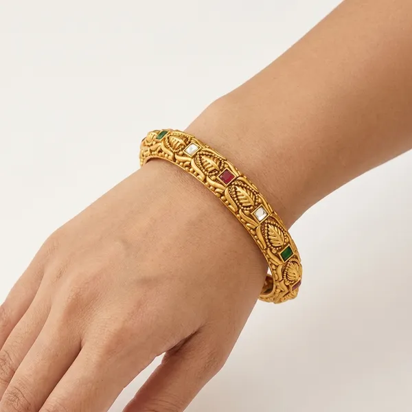 Yellow_Brass_Premium_And_Elegant_Bangle_For_Women