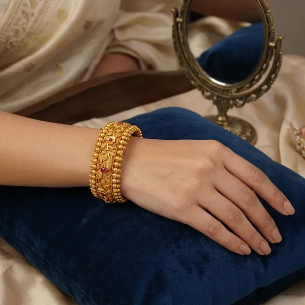 Yellow_Brass_Premium_And_Elegant_Bangle_For_Women