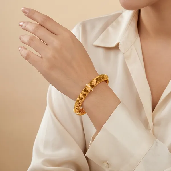 Yellow_Brass_Premium_And_Elegant_Bangle_For_Women