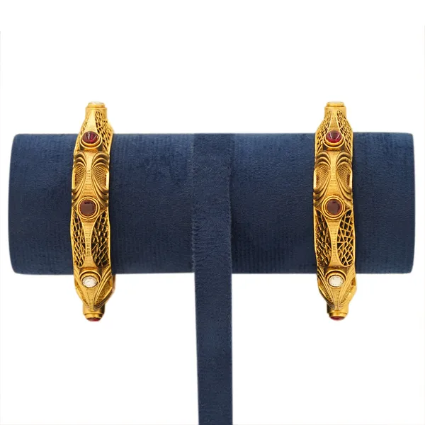 Yellow_Brass_Premium_And_Elegant_Bangle_For_Women