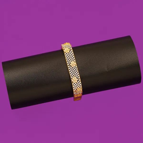 Yellow_Brass_Premium_And_Elegant_Bangle_For_Women