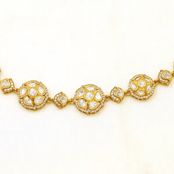 Yellow_Brass_Premium_And_Elegant_Matha_Patti_For_Women