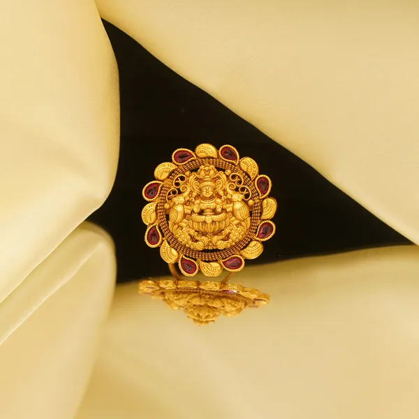 Yellow_Brass_Premium_And_Elegant_Rings_For_Women