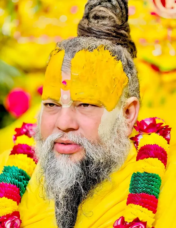 Traditional_Yellow_Tilak_Paste_For_Puja_And_Religious_Ceremonies