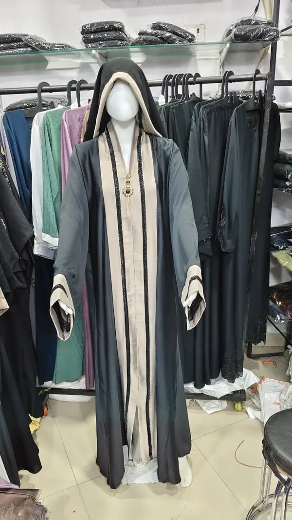 Tri-Color_Elegant_Abaya_With_Diamond_Pocket_Detail