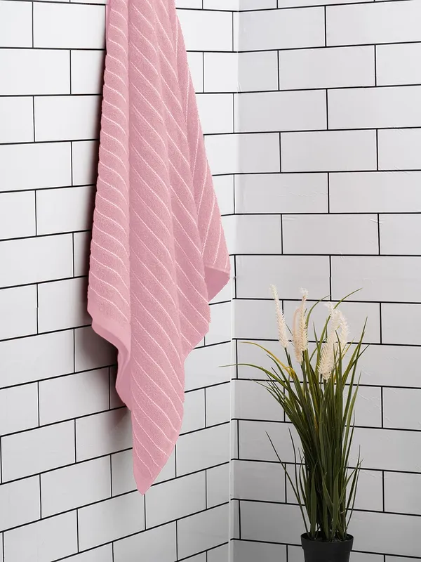Roluxoria®_-_Welspun_100%_Cotton_Terry_Ultrasoft_And_Durable_Solid_Bath_Towel_(Parfait_Pink)