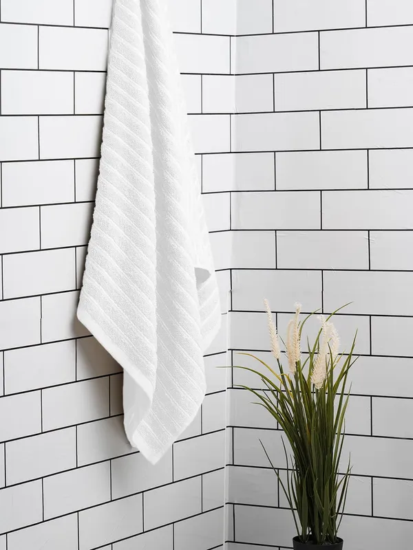 Roluxoria®_-_Welspun_100%_Cotton_Terry_Ultrasoft_And_Durable_Solid_Bath_Towel_(White)