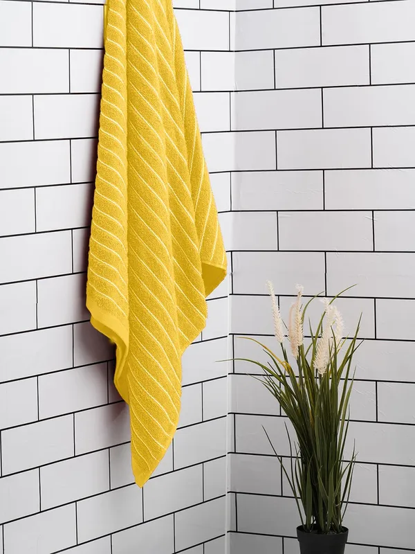Roluxoria®_-_Welspun_100%_Cotton_Terry_Ultrasoft_And_Durable_Solid_Bath_Towel_(Mimosa)