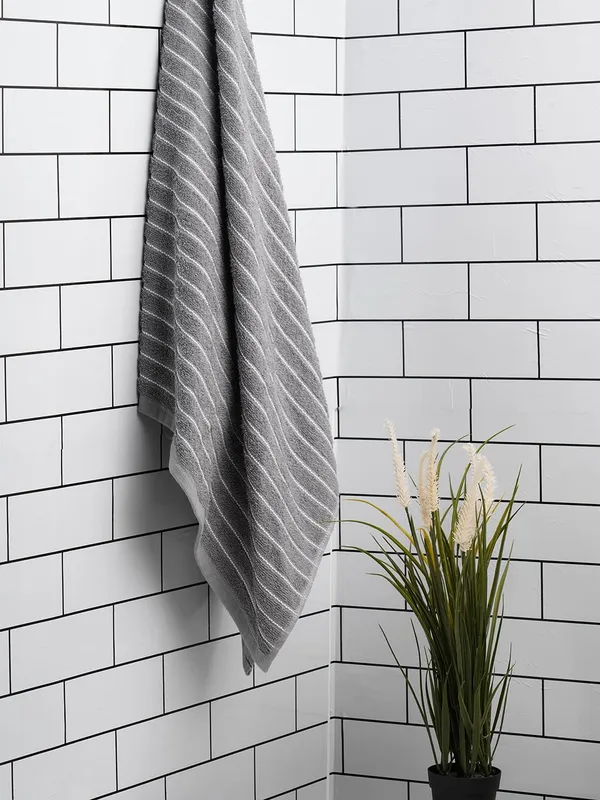 Roluxoria®_-_Welspun_100%_Cotton_Terry_Ultrasoft_And_Durable_Solid_Bath_Towel_(Gunmetal_Grey)