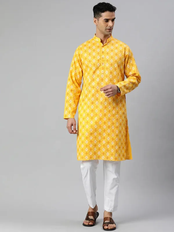 Yellow_Slub_Cotton_Kurta_Pajama_Set_For_Men