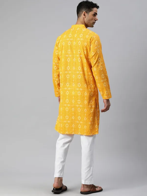 Yellow_Slub_Cotton_Kurta_Pajama_Set_For_Men