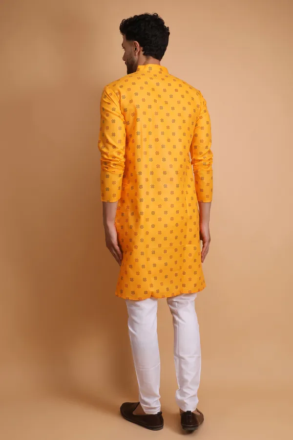Yellow_Slub_Cotton_Kurta_For_Men