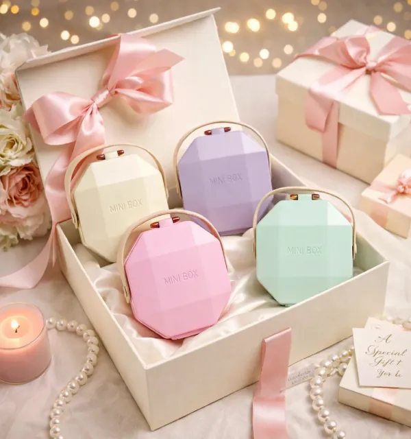 Mini_Jewelry_Travel_Case,_Jewellery_Ring_Organizer_Storage_Box,_Gift_for_Girls_&_Women_-_Ivory_Cream