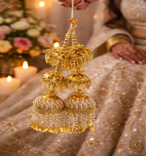 Golden_Traditional_Bridal_Kalira_(Large)_�_Royal_Punjabi_Wedding_Kalire_for_Brides,_Hand-Hanging_Kaleera_(1_Pair)