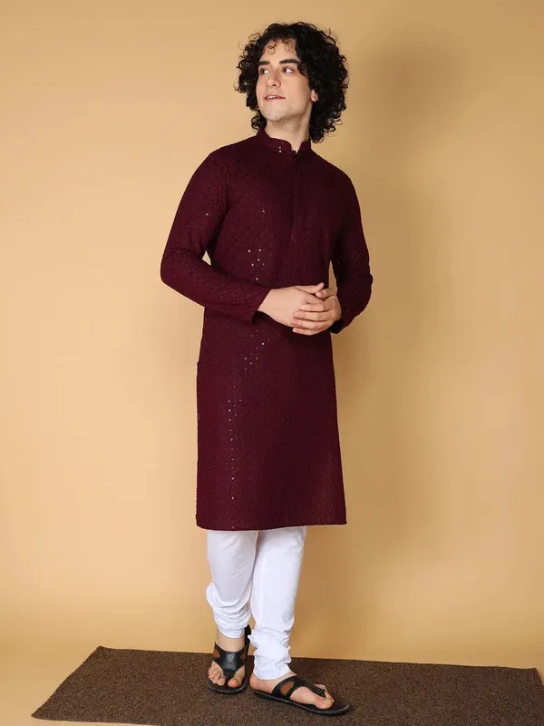 Selersathi_Men_Embroidered_Straight_Kurta_(Maroon)