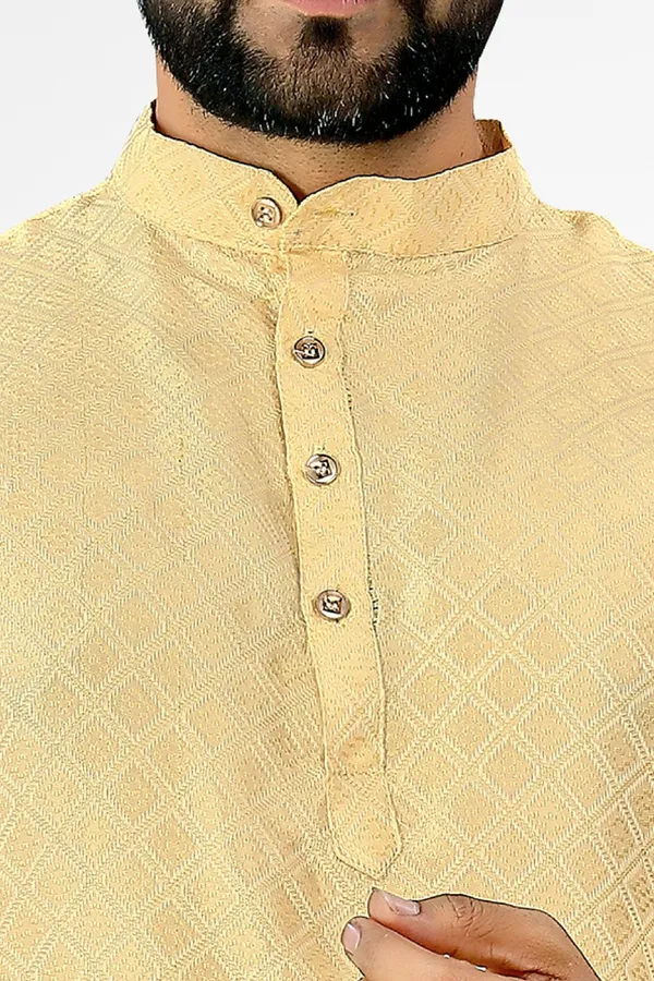 Traditional_Love_Men_Solid_Straight_Kurta_(Yellow)