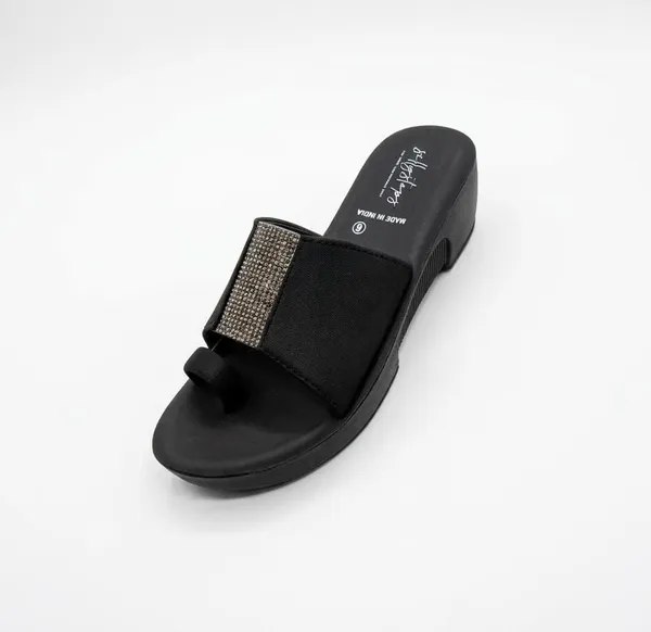 Black_Soft_Cushion_Slippers_For_Women