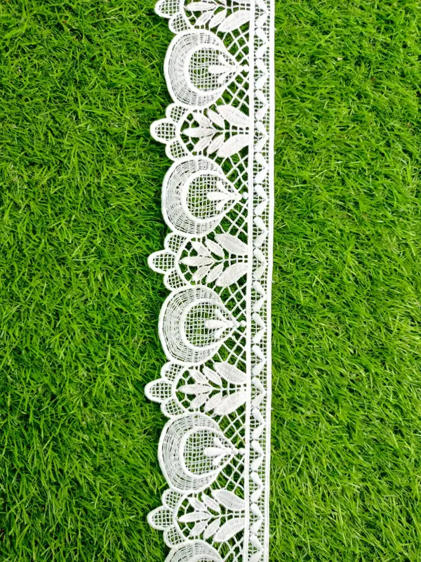 White_Lace_Trim_-_Decorative_Border_lace__for_Crafts_and_Garments