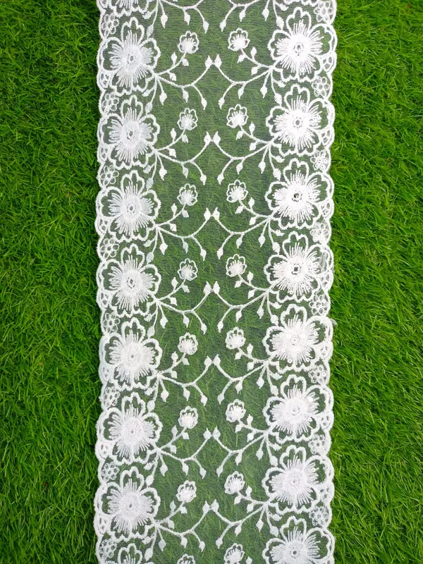 Delicate_White_Floral_Lace_Trim_Ribbon