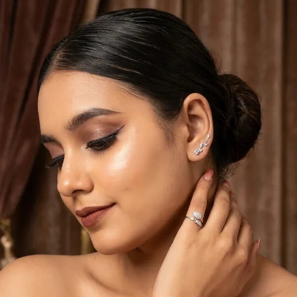 Bloom_Line_Earcuff_|_Sterling_Silver