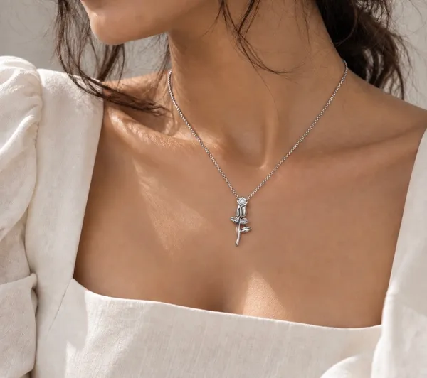 The_Rose_Neck_Chain_|_Sterling_Silver