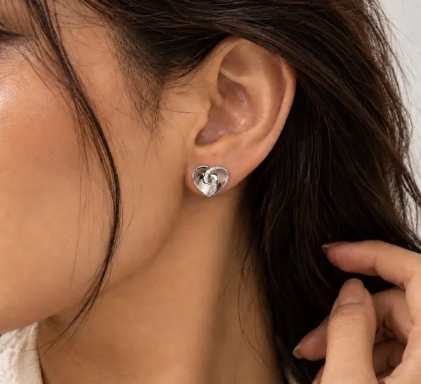 Molten_Twisted_Hearts_Glowline_Edge_Earrings_|_Sterling_Silver