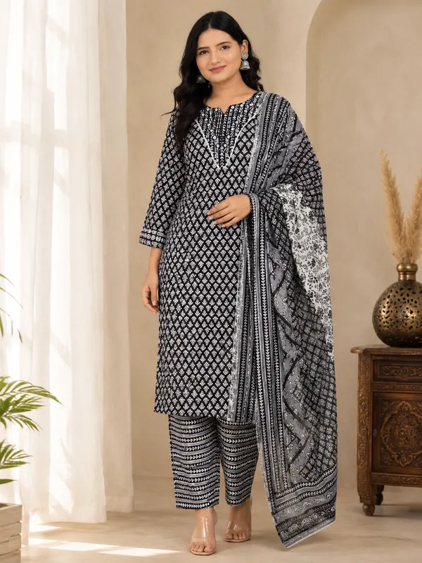 black_printed_kurta_set_for_women