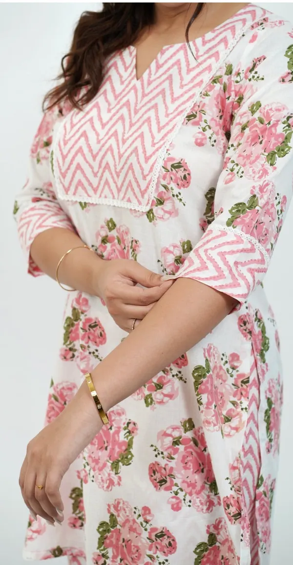 Floral_Print_Co-Ord_Set_In_Pink_And_White_Comfortable_Casual_Outfit