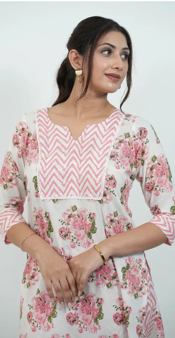 Floral_Print_Co-Ord_Set_In_Pink_And_White_Comfortable_Casual_Outfit