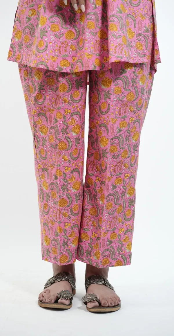Pink_Traditional_Print_Cotton_Co-Ord_Set_Stylish_Daily_Wear