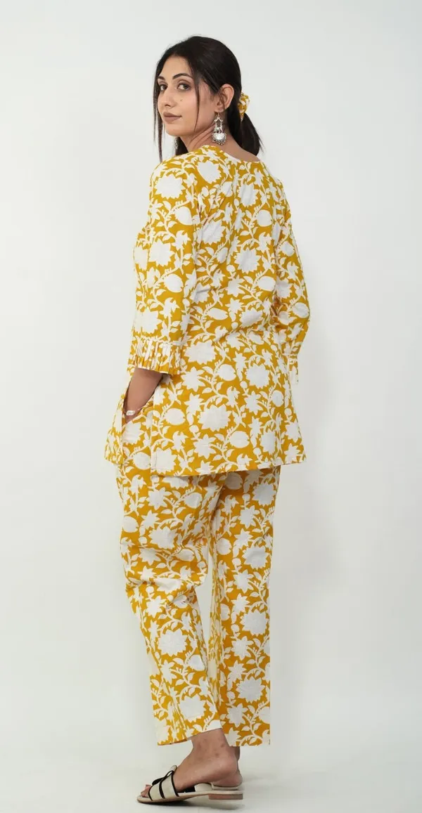 Floral_Print_Yellow_And_White_Co-Ord_Set_Comfortable_Casual_Outfit