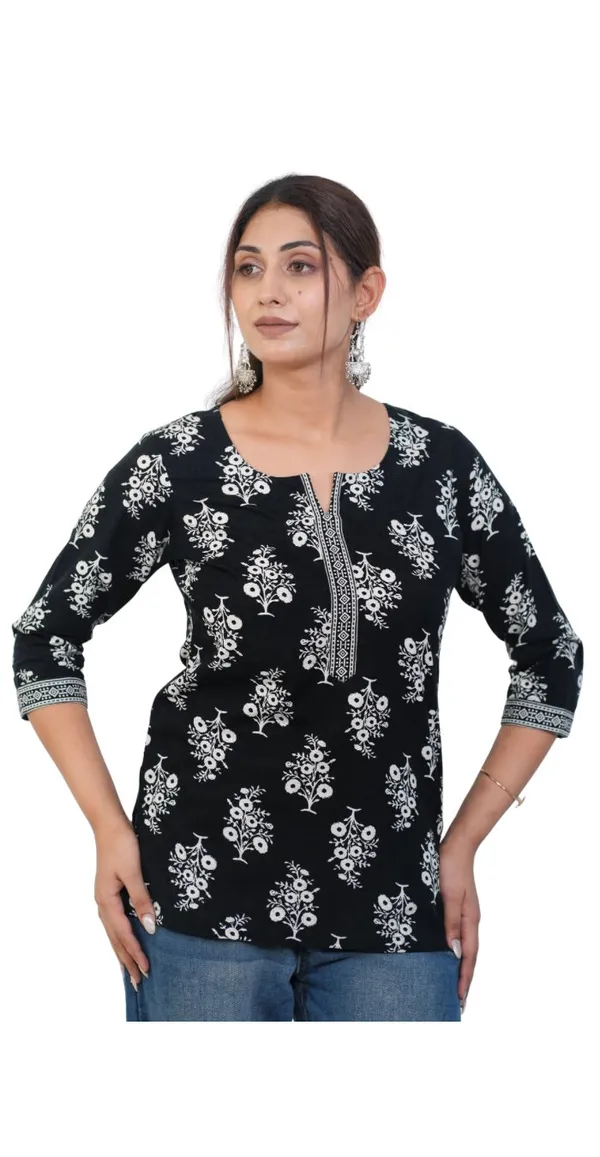 Black_And_White_Printed_Kurti_Chic_Everyday_Style